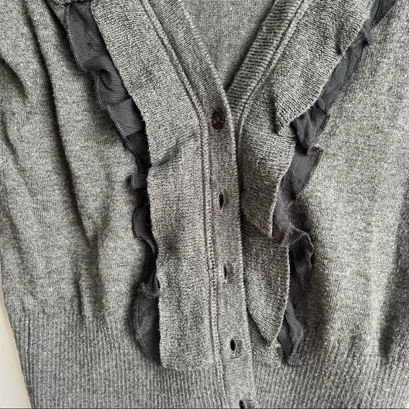 Abercrombie and Fitch Cardigan Grey Ruffles - Picture 4 of 4